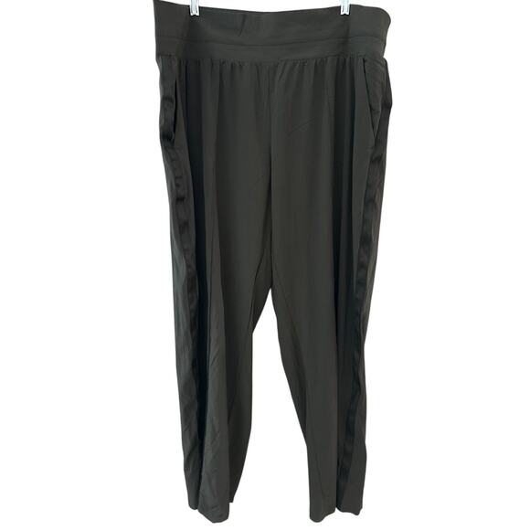 Athleta Plus Nolita Wide Leg Pants Mountain Olive Green Size 20 - Picture 10 of 11